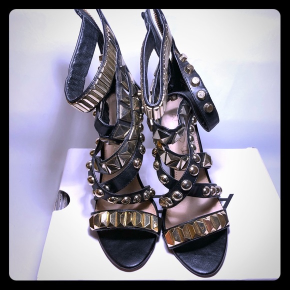 Zara Size 6 shoes - Picture 1 of 6